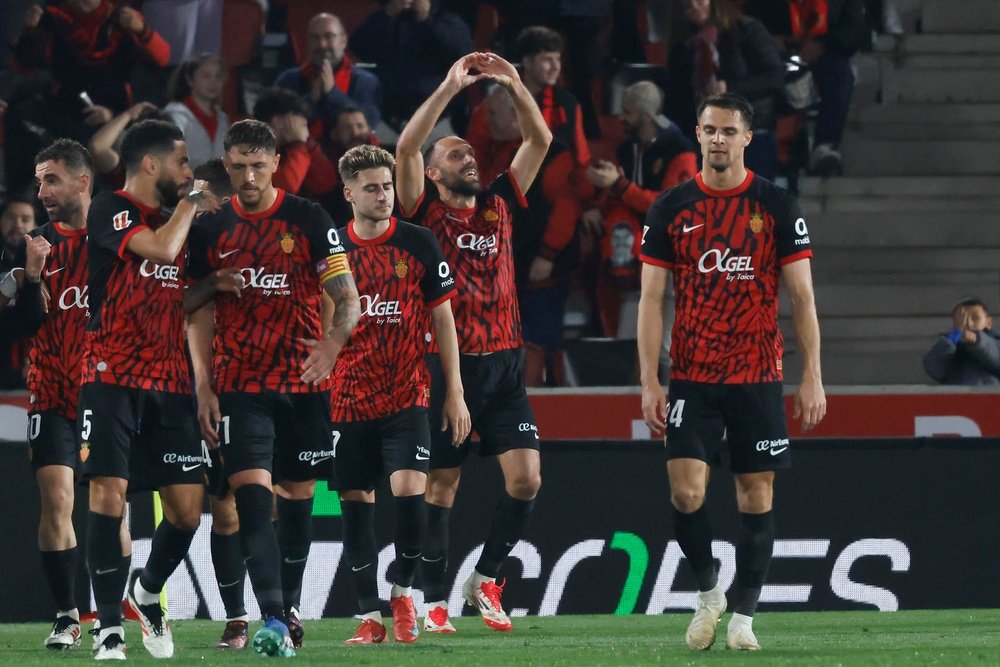 El Mallorca venció por 3-1 a Las Palmas. EFE