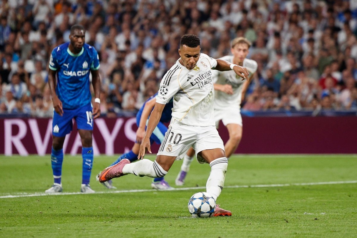 Los Blancos demonstrated resilience to secure all three points. EFE