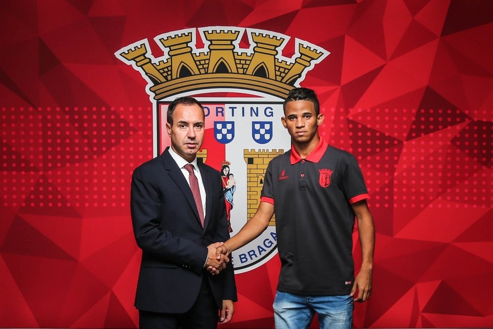 Erick de Arruda Serafim firmó contrato con el Sporting de Braga. SCBraga