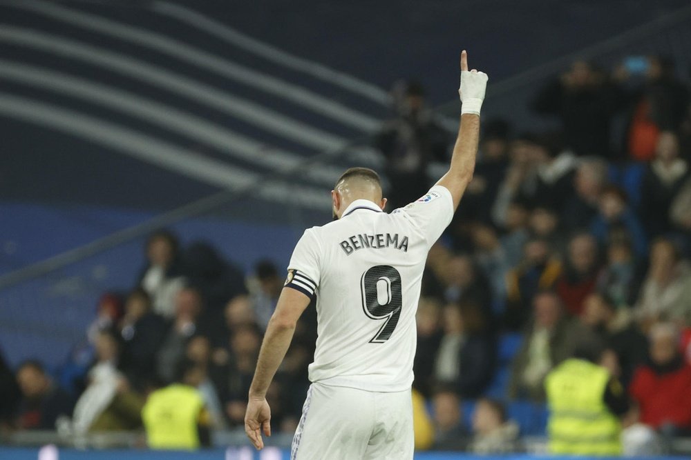 Benzema comanda a goleada do Real Madrid. EFE