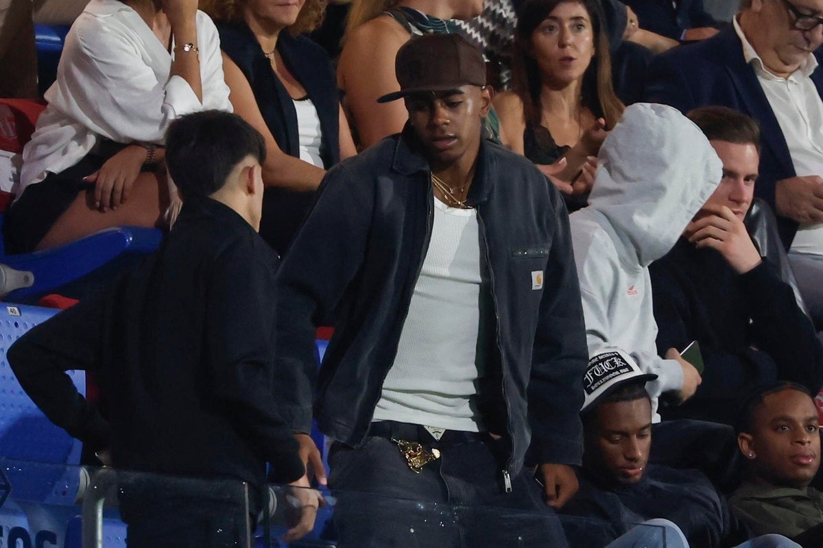 Lamine has witnessed a clean sweep of victories from the stands. EFE