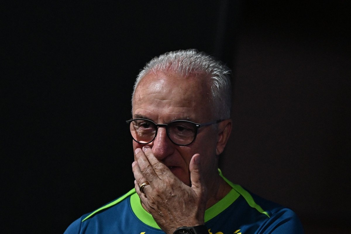 According to 'UOL Esporte', Dorival Junior is set to be dismissed from his position as head coach of the Brazil national team with immediate effect after the 'Canarinha's embarrassing defeat to Argentina in the World Cup qualifiers.