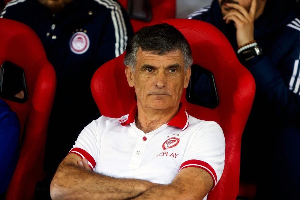 Mendilibar afronta nuevos retos en el Olympiacos. EFE
