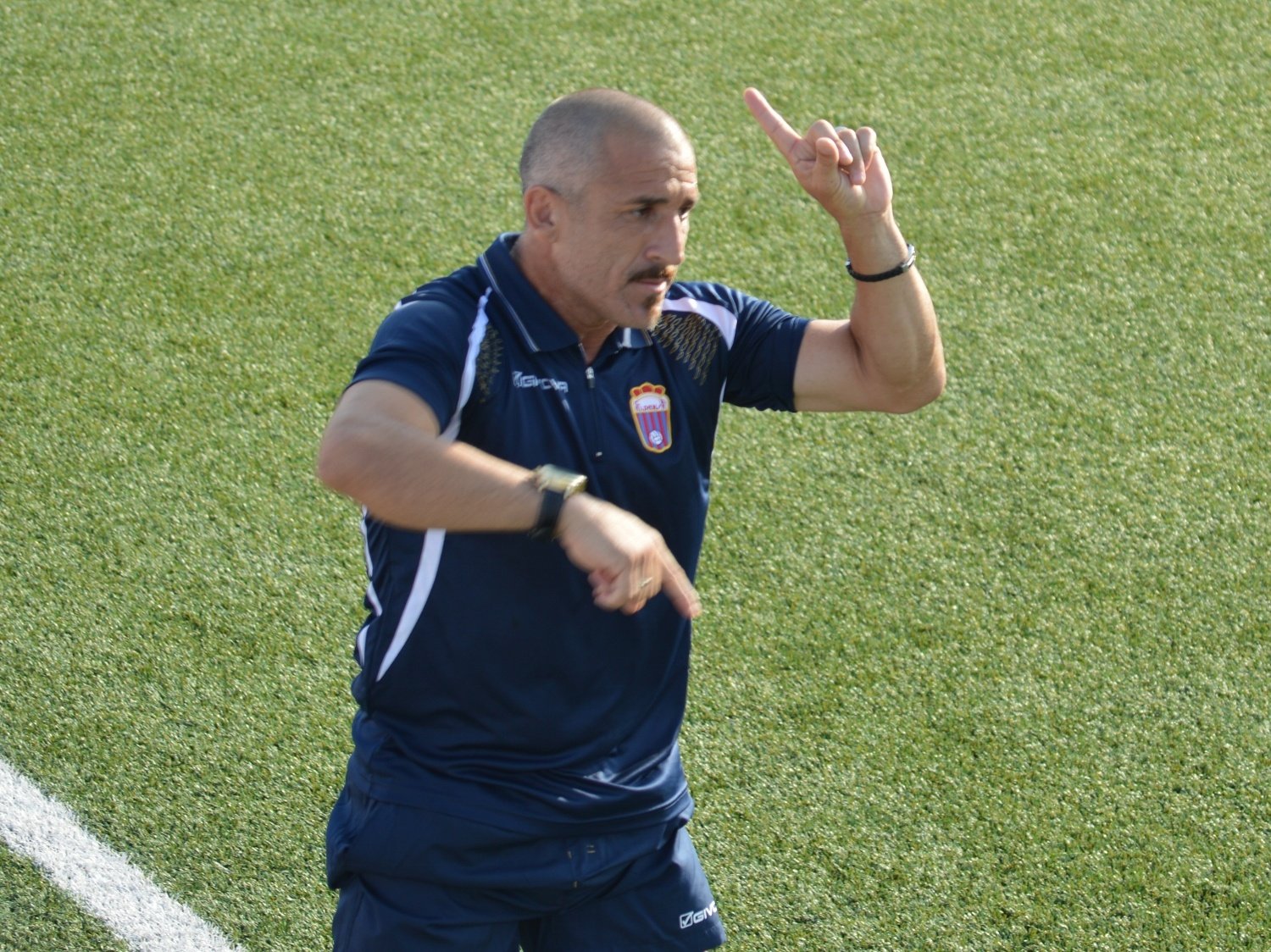El entrenador del Eldense, José Emilio Riquelme Galiana. CDEldense