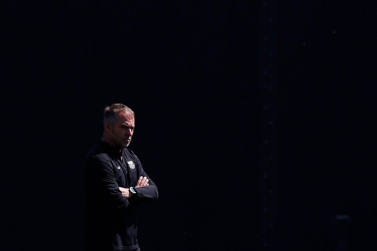 Barcelona boss Flick opts for low-key Copa del Rey celebration