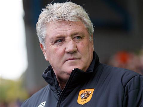 Hull deals city manager