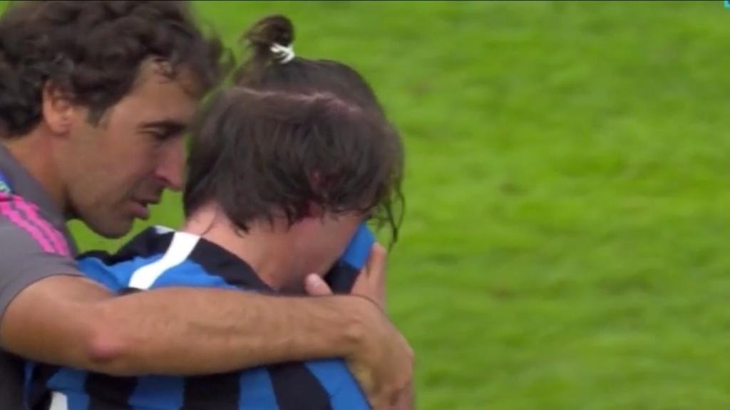 Raúl consoló a los jugadores del Inter. Captura/Vamos
