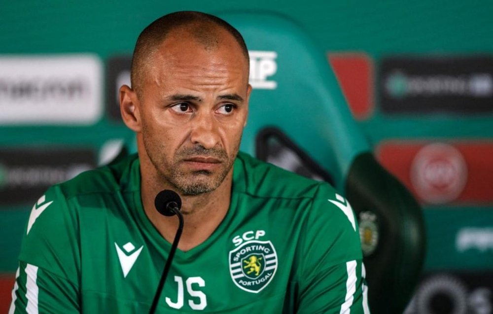 Silas carece del título necesario para entrenar en la élite. Sporting