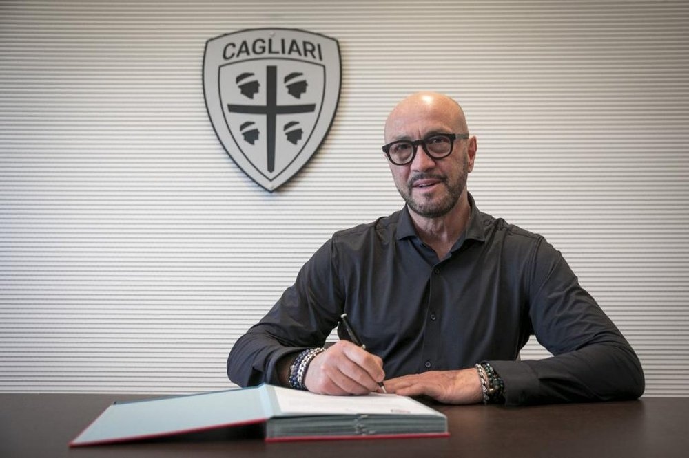 Officiel : Walter Zenga nouvel entraineur de Cagliari. CagliariCalcio