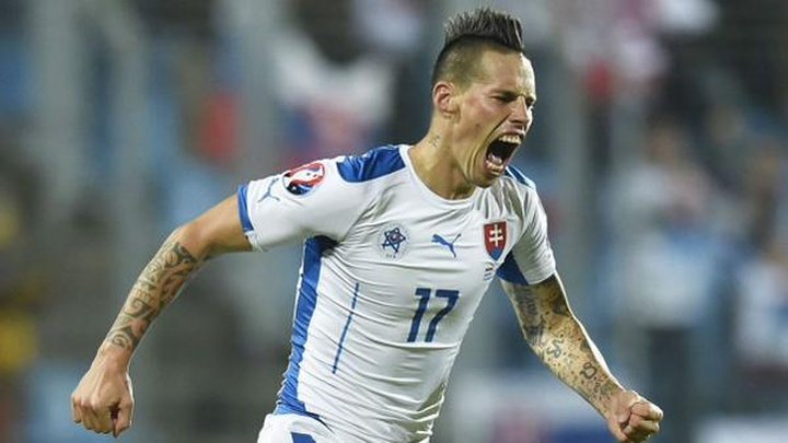 Hamsik manda a Eslovaquia a su primera Eurocopa ante un Luxemburgo que rozó la heróica