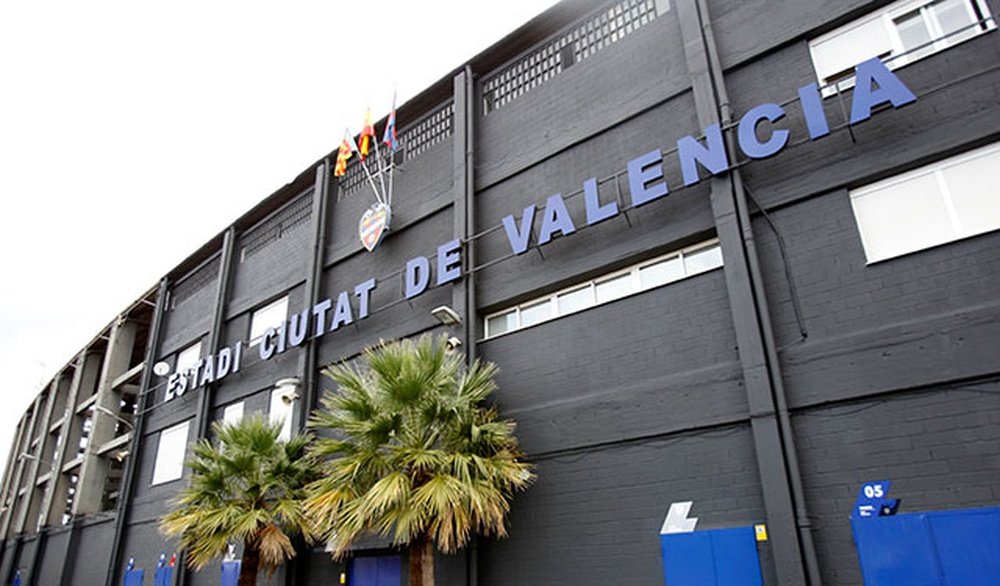 La grada visitante del Ciutat de Valencia pasará a tener 613 localidades. LevanteUD