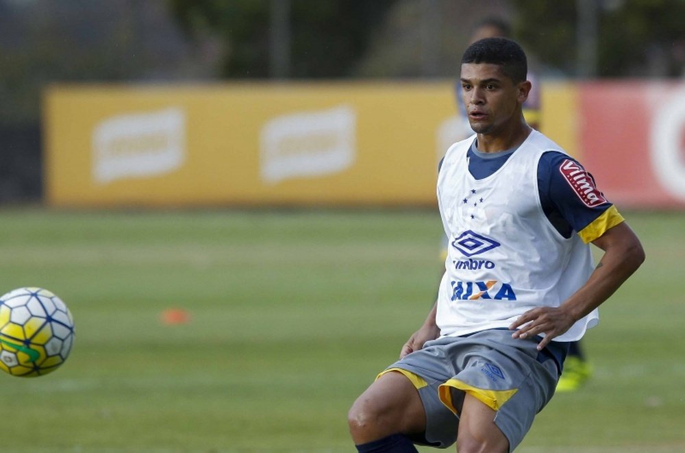 El que fuera jugador del Arsenal Denilson Pereira ha salido del Cruzeiro. Cruzeiro