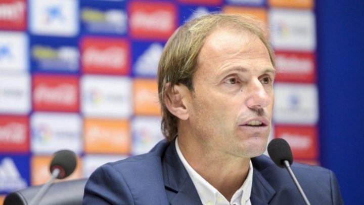 O diretor desportivo e ex jogador Francesc Arnau falece aos 46 anos