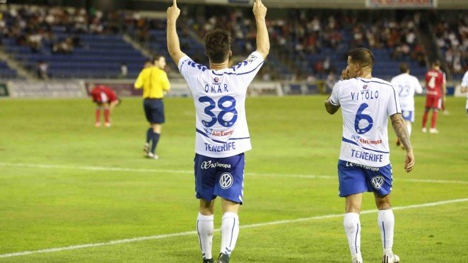 Omar anotó el segundo gol del Tenerife ante el Córdoba. ClubDeportivoTenerife