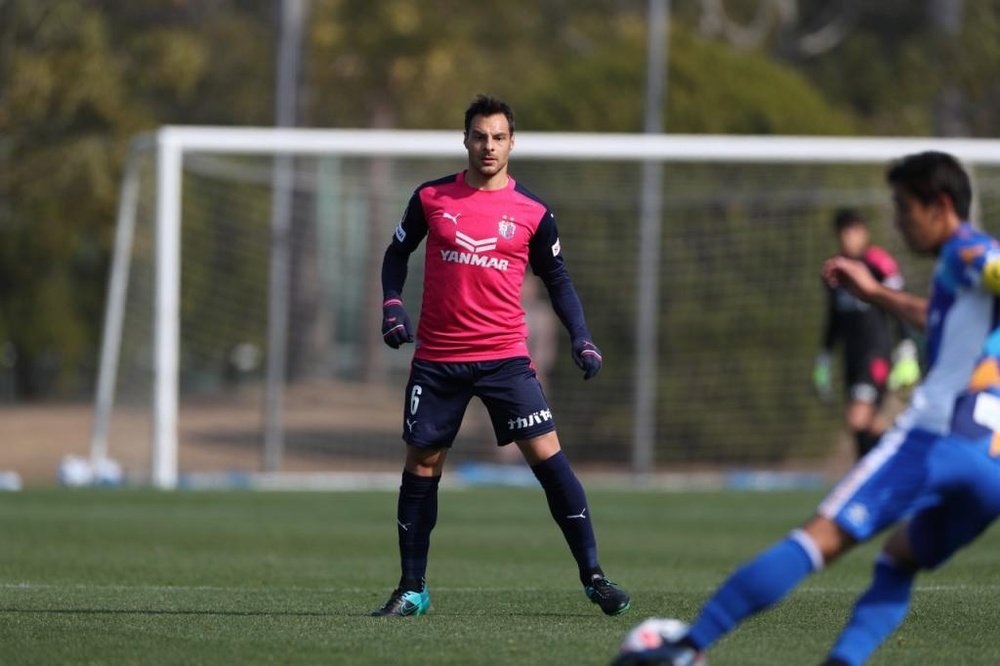 Desábato está viviendo una nueva experiencia en Japón. Cerezo