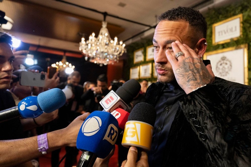 Neymar will not be able to take part in the Saudi Pro League games for Al-Hilal until January. EFE