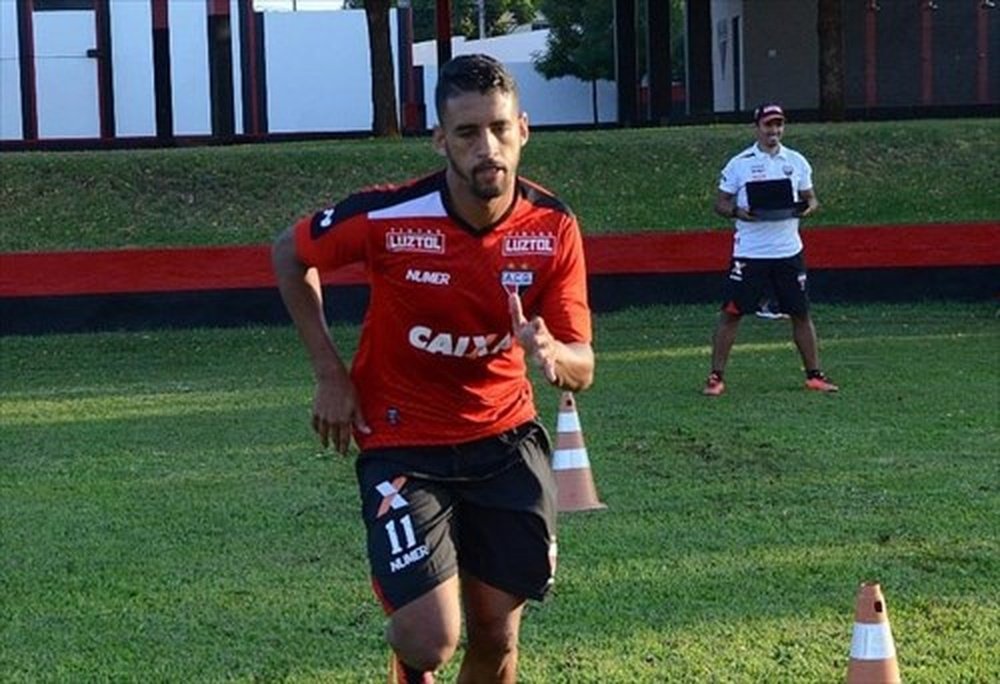 Michel Ferreira dos Santos se marcha cedido a Grêmio. Gremio
