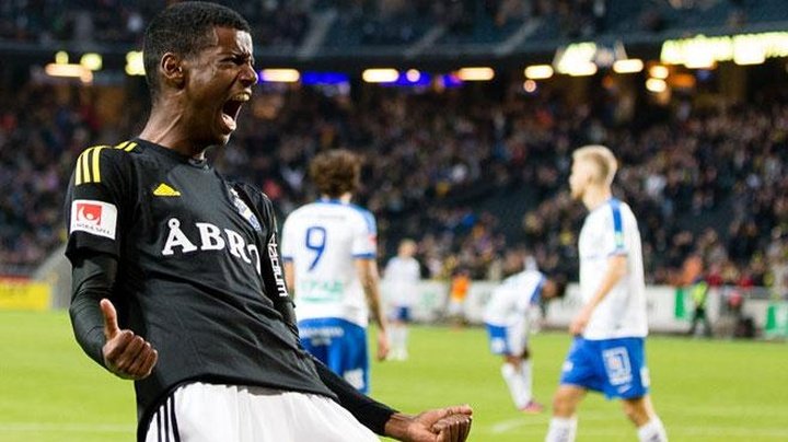 L'AIK rejette l'offre du Real Madrid pour le Suédois Isak