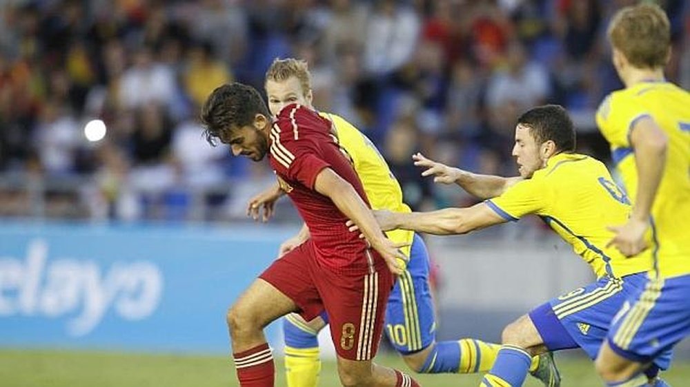 El futbolista del Betis, Dani Ceballos, en el partido de España ante Suecia de la clasificación para la Eurocopa Sub 21. Twitter