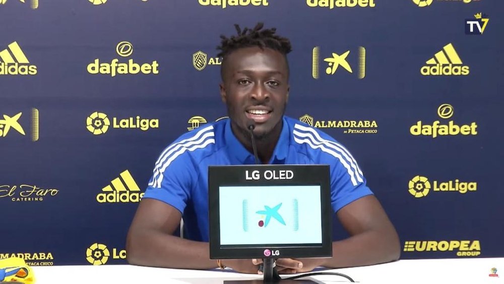 Adekanye volverá a verse las caras con el Barcelona. Captura/YouTube/CádizClubdeFútbol