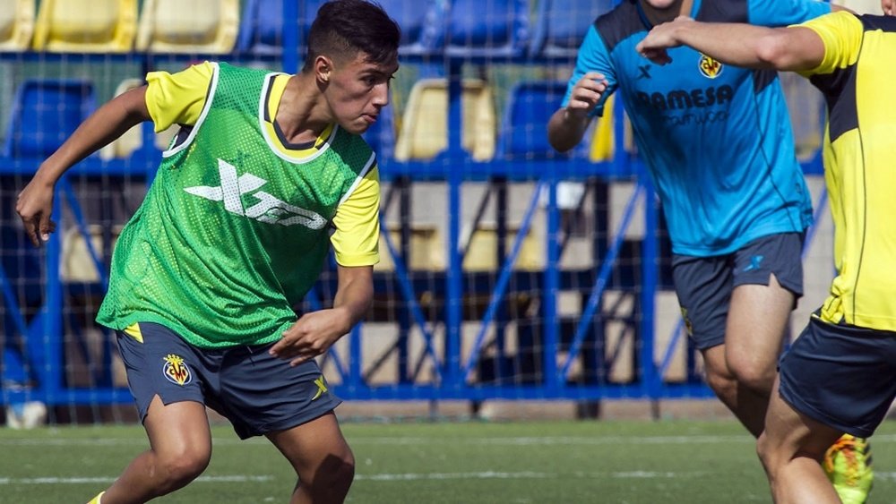 Leo Suárez busca un salida. VillarrealCF