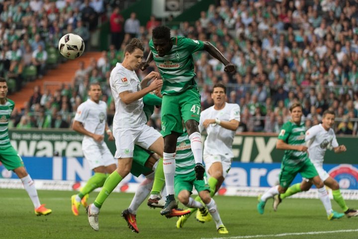 El Werder suma sus primeros puntos derrotando a un Wolfsburgo que confirma su crisis