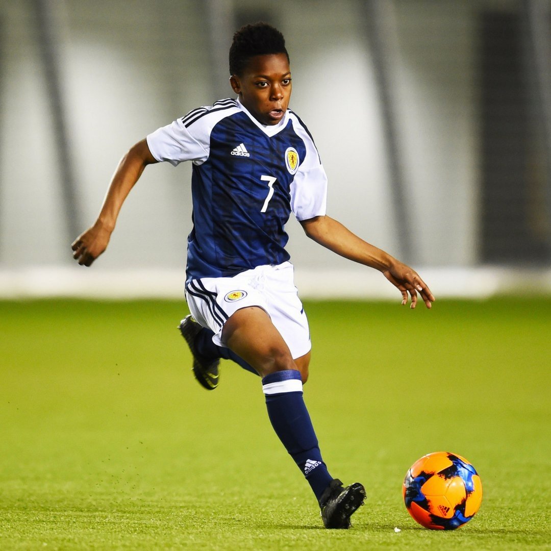 Karamoko Dembélé debutó con la Sub 16 de Escocia con sólo 13 años