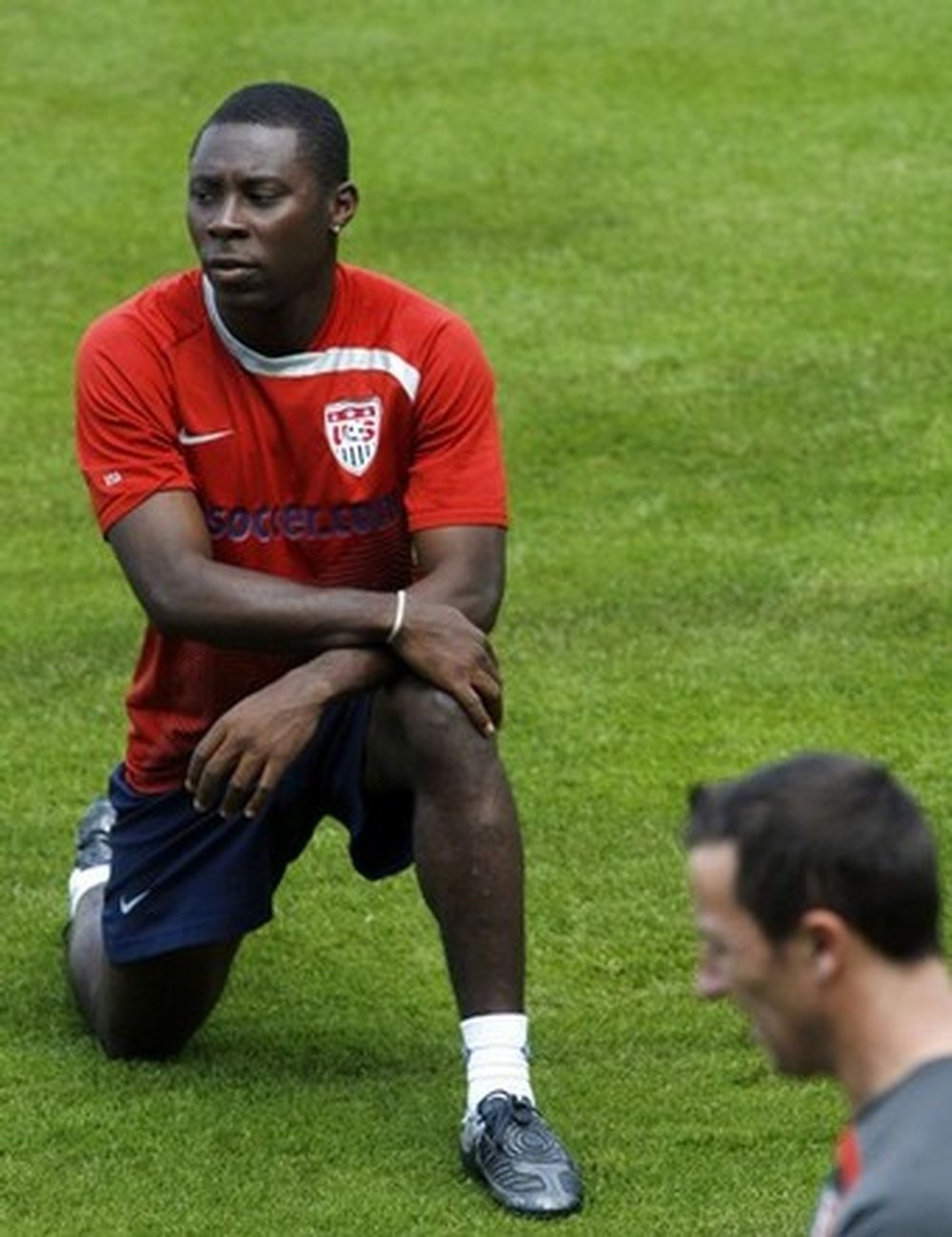 Freddy Adu está a un paso de volver a sentirse futbolista de nuevo. AFP/Archivo
