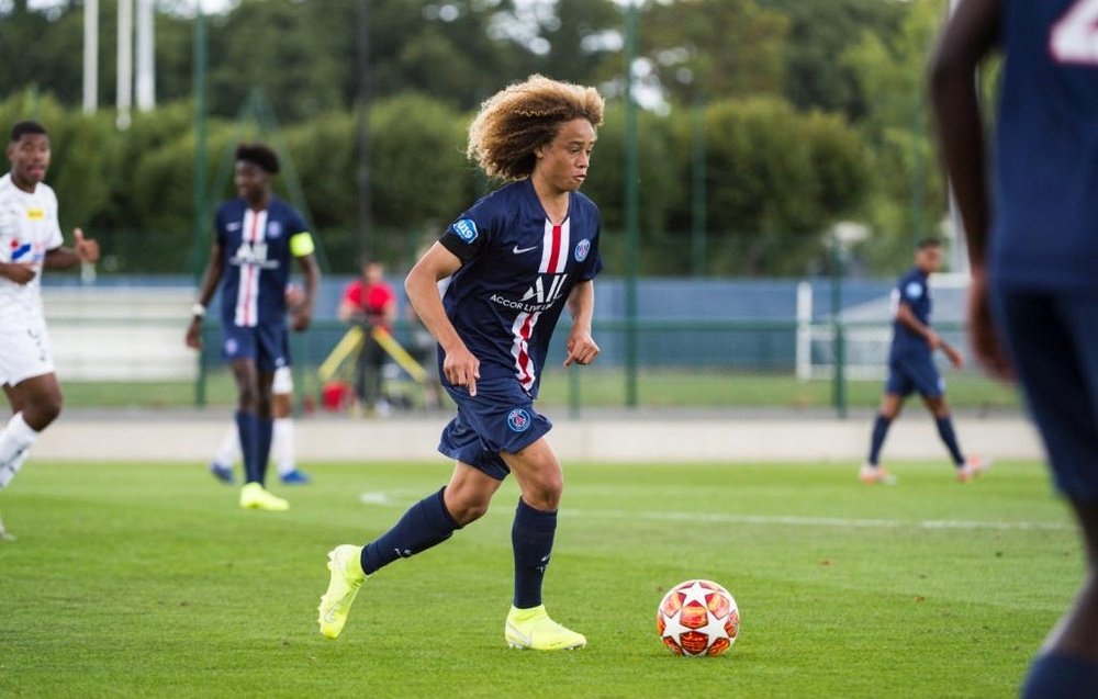 Le PSG de Xavi Simons passe en 8e de Gambardella. Twitter/PSG_espanol