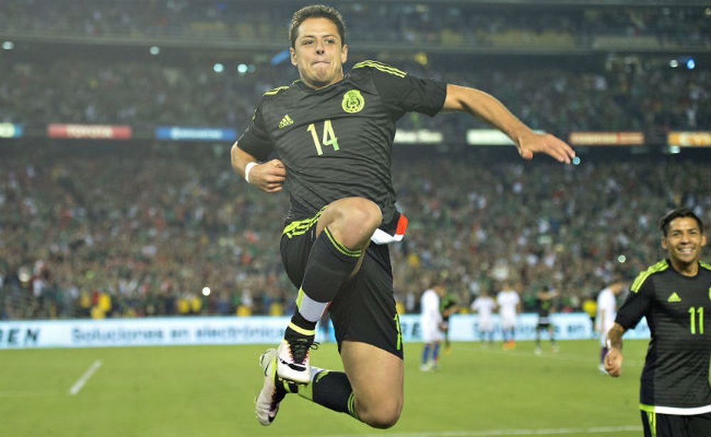 Chicharito capitaneará a México ante Costa Rica y Trinidad y Tobago. FeMexFut