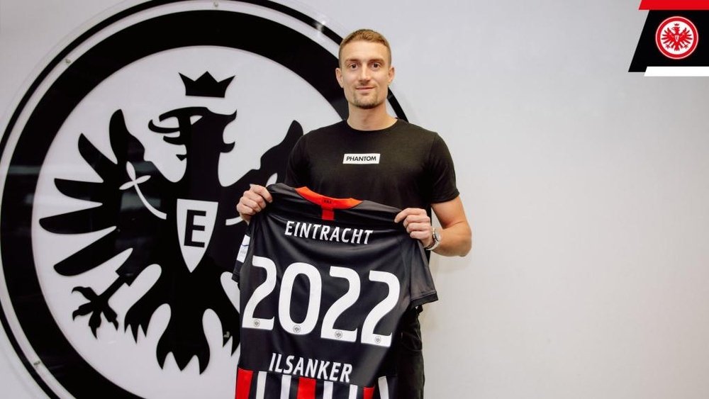 Ilsanker ya tiene nuevo equipo. Twitter/eintracht_esp