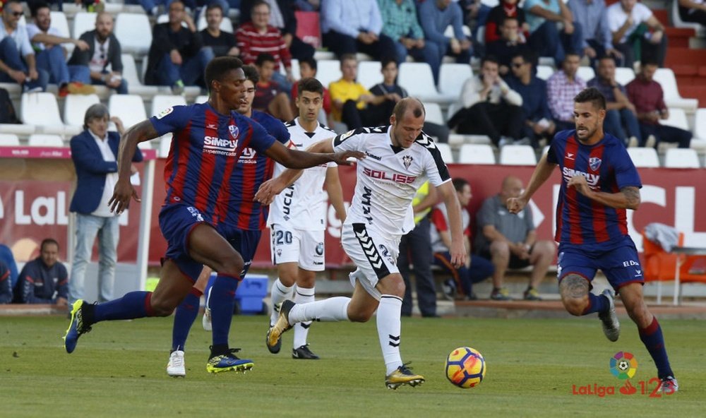 El Albacete empató sin goles en la visita del Huesca al Carlos Belmonte. LaLiga