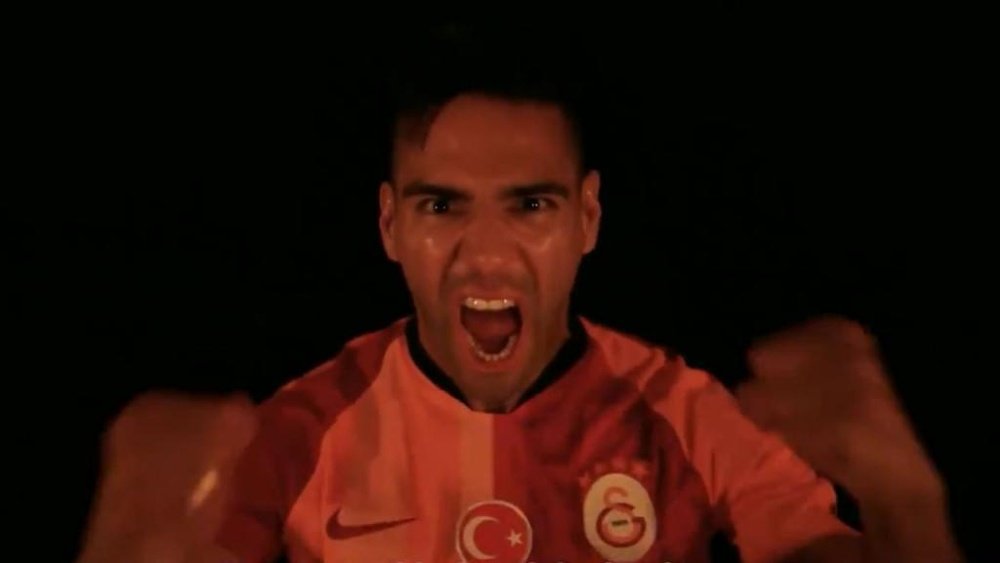 Falcao é o novo reforço do time turco. Galatasaray