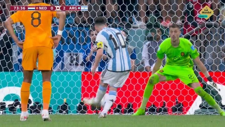 Messi se sacó la espinita: gol de penalti para poner tierra de por medio
