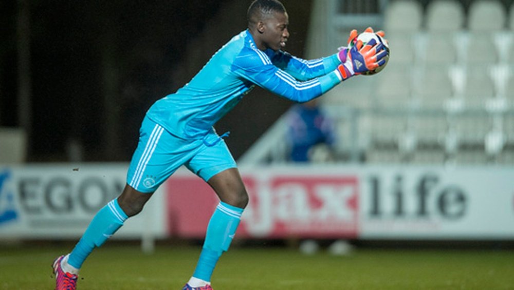 El guardameta del Ajax de Ámsterdam, Andre Onana, en un partido del club holandés. Ajax