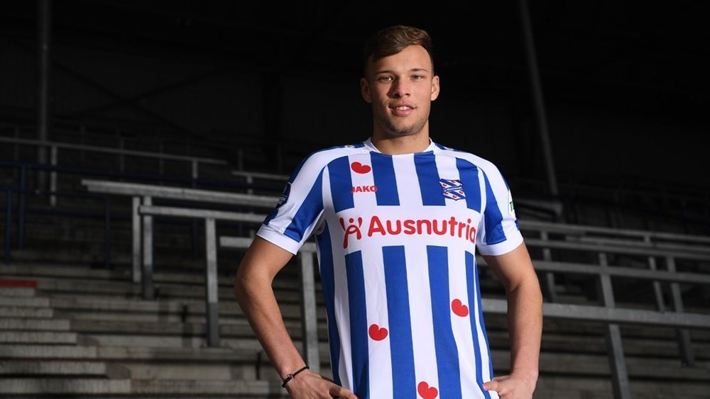 Actualidad del mercado de fichajes a 25 de enero de 2022. Twitter/scHeerenveen