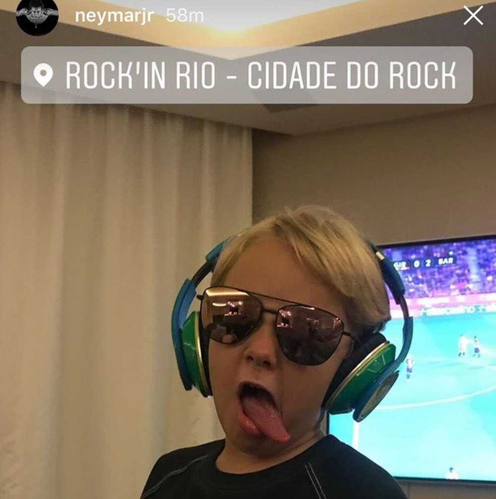 Neymar reveló, sin querer, que estaba viendo el partido del Barça. NeymarJR