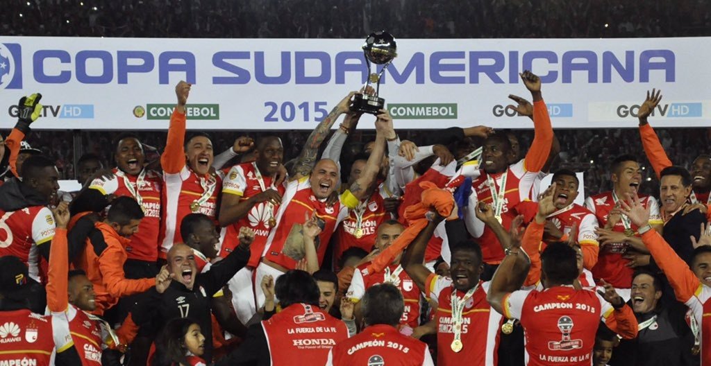 El Independiente Santa Fe consiguió ayer el primer título internacional de su historia. Twitter