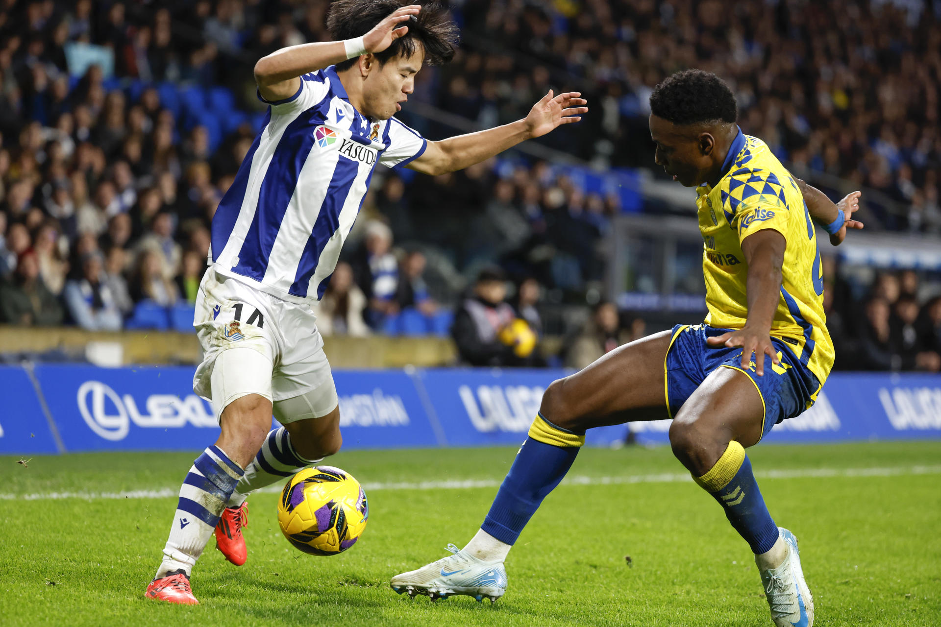 Essugo con Kubo en el Real Sociedad-Las Palmas