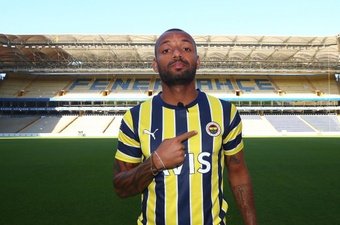 El brasileño ha firmado hasta 2025. Fenerbahçe