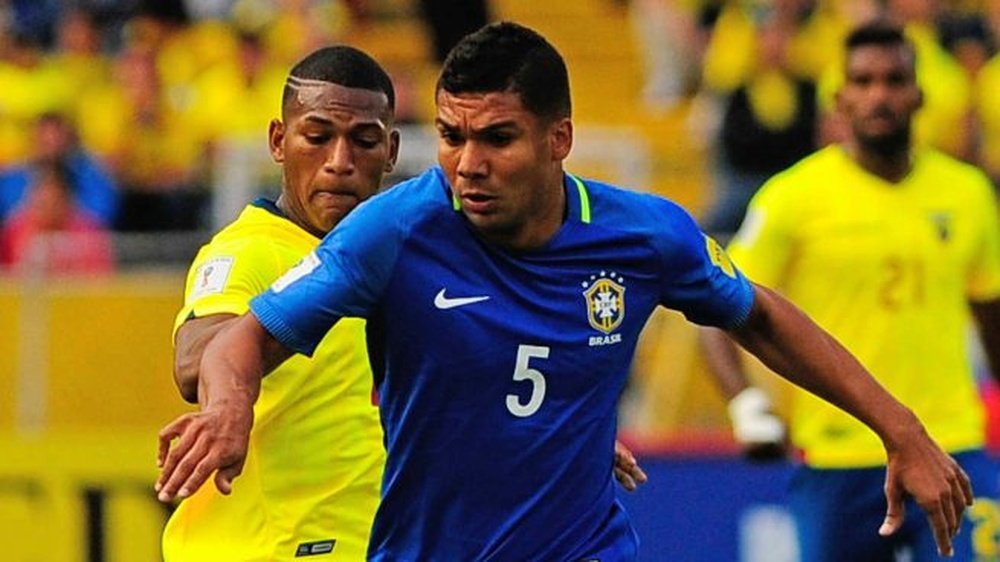 Casemiro durant un match du Brésil. AFP