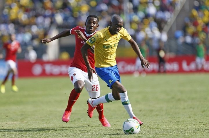Ngcongca, star de la Coupe du monde en Afrique du Sud, meurt dans un accident de la circulation