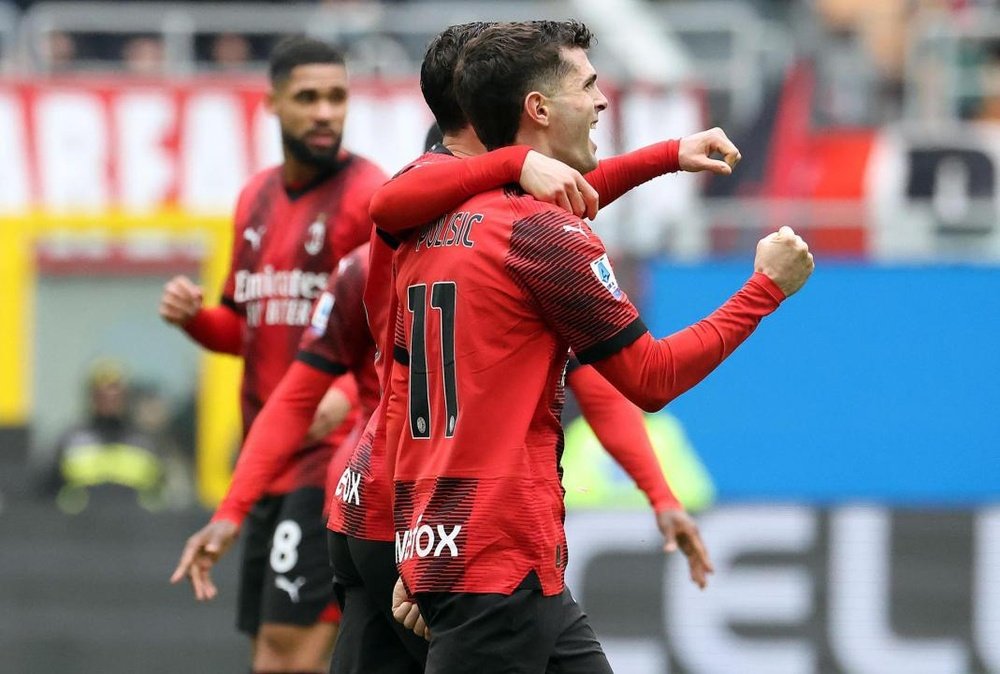 Pulisic acompañó al Milan a subir al segundo escalón. EFE/EPA/MATTEOBAZZI