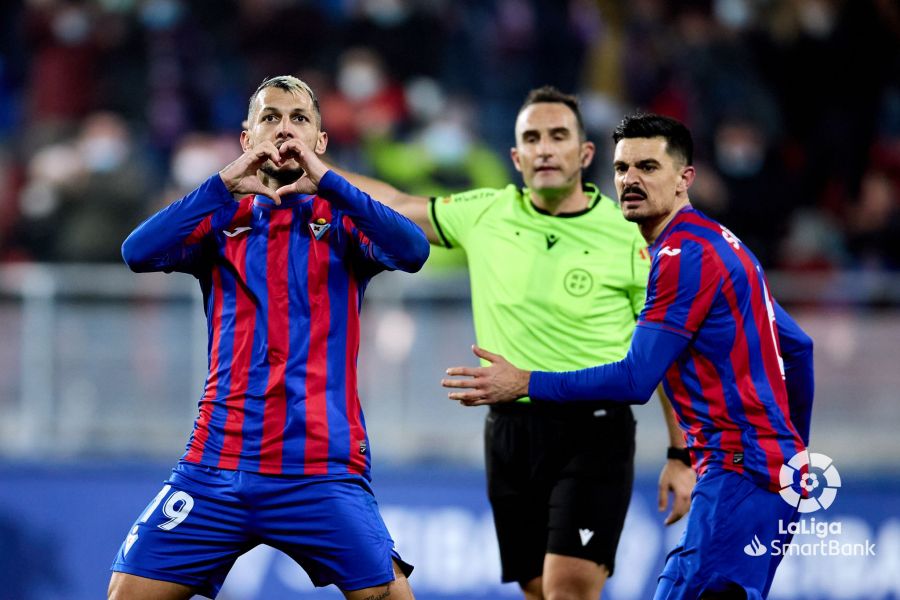 Stoichkov hizo historia ¡marcó el gol más rápido de la historia de