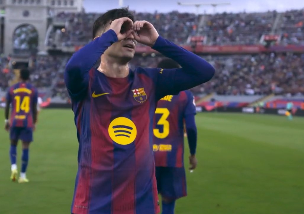 In assenza di un vero '9', Pedri inventa un golazo da fuoriclasse