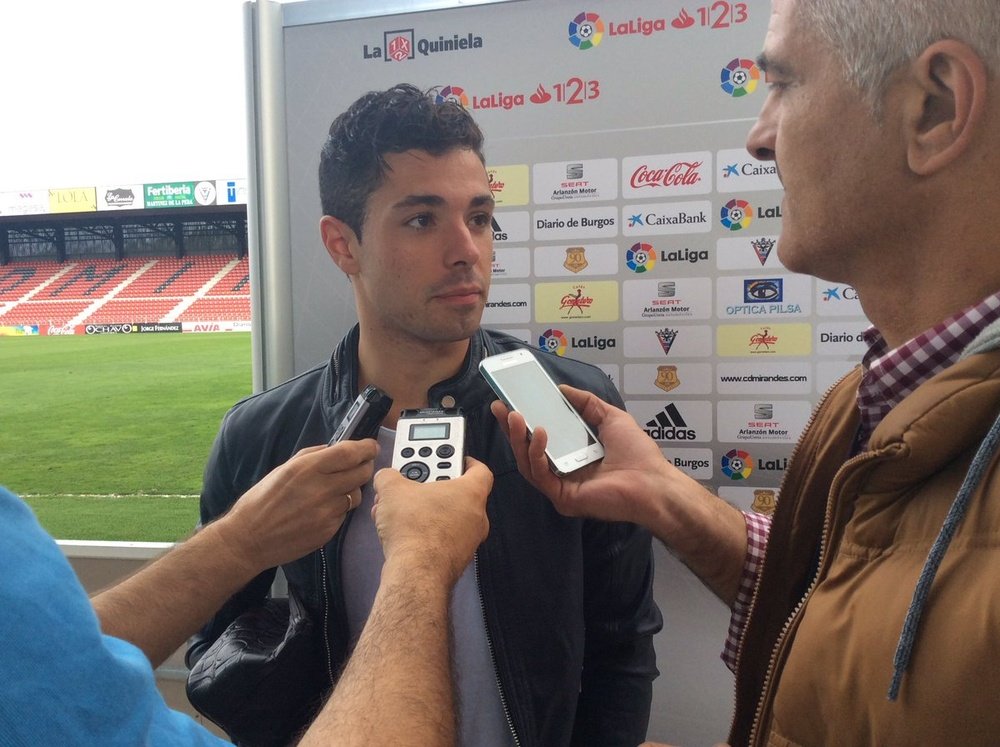 Álvaro Bustos ha encontrado acomodo en el Nàstic. CDMirandes