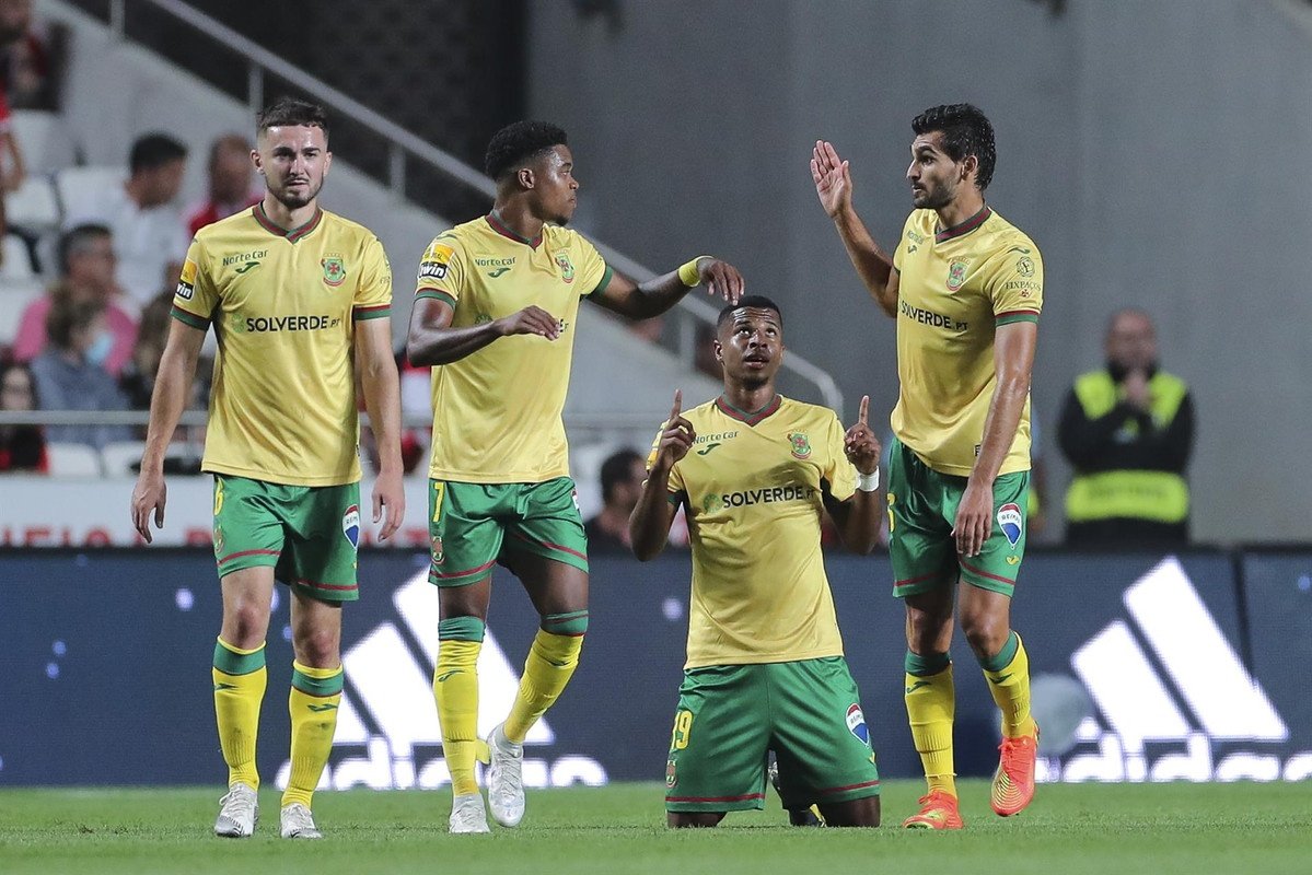 Pacos Ferreira finally get first win of the season!