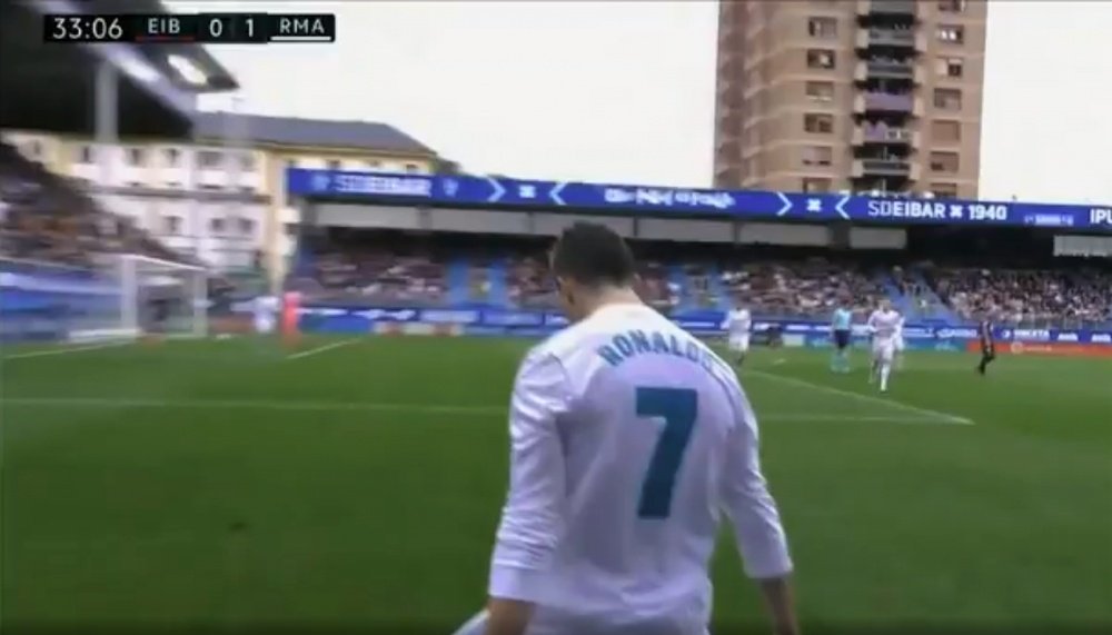 Ronaldo made it 1-0 to Madrid against Eibar. beINSports