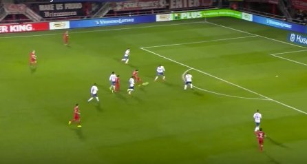 La promesa turca del City volvió a deslumbrar en Holanda