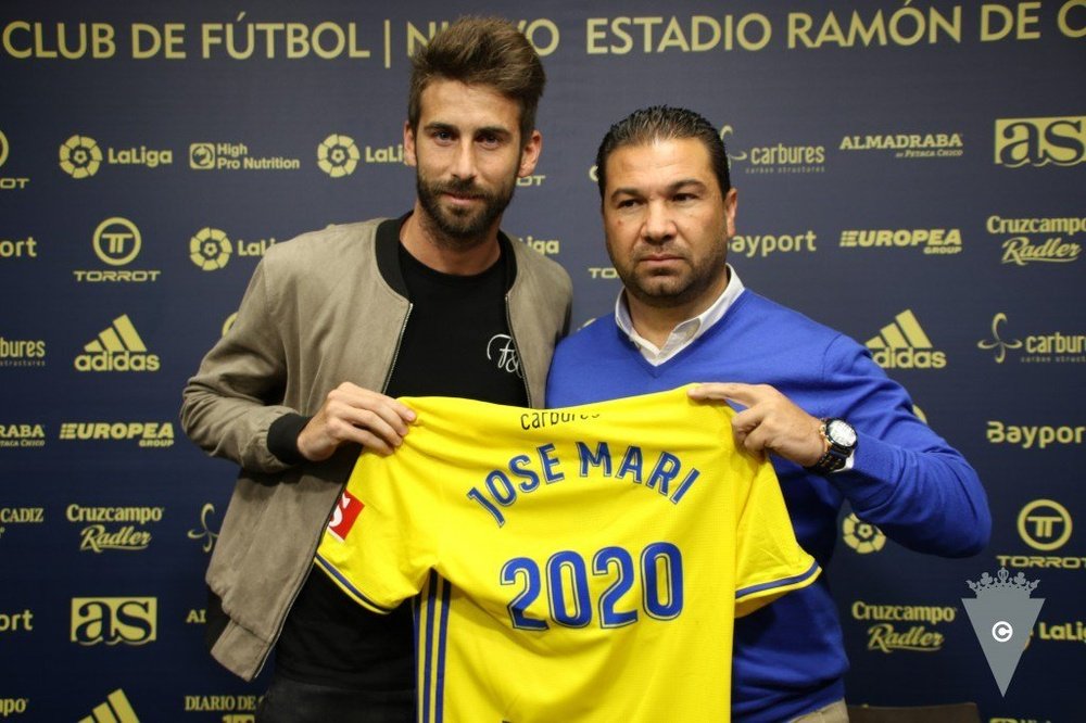 Jose Mari no reaparecerá hasta 2018. CadizCF